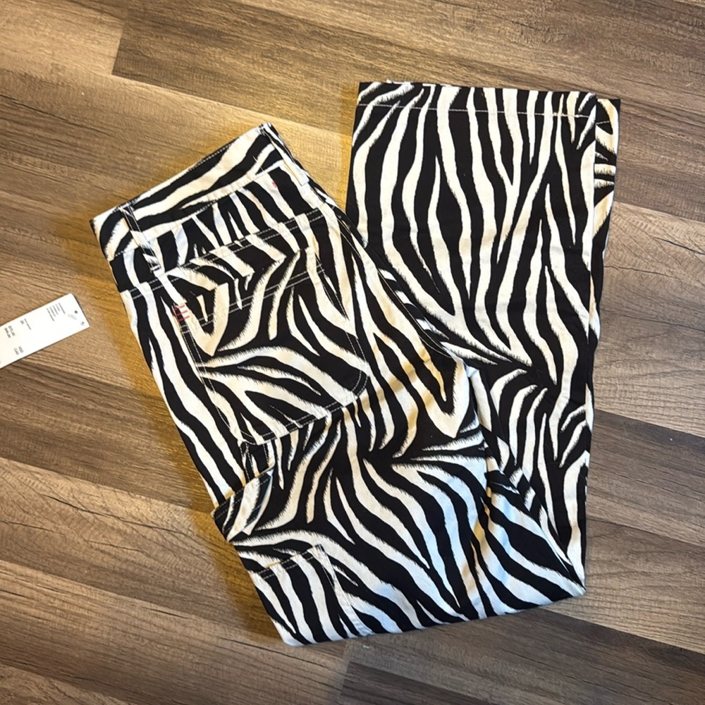 BDG Urban Outfitters Women’s Zebra Cargo Pants Womens 26 New